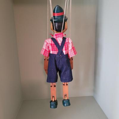 Green Hat Pinocchio Marionette (BD-EL)
