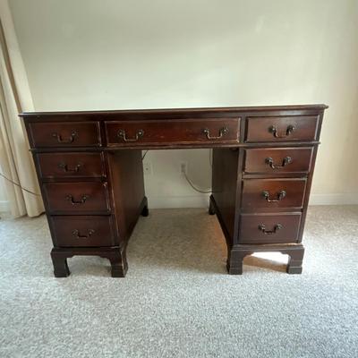 O1211 Vintage Mahogany Leather Top Desk