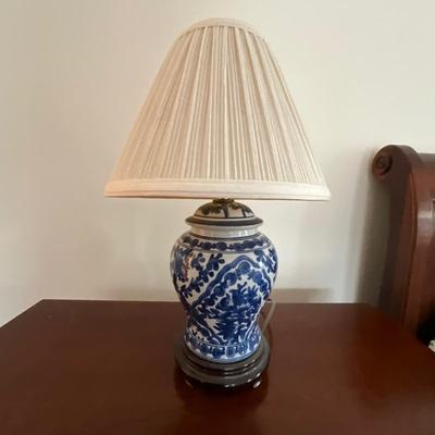 M1226 Blue & White Pottery Ginger Jar Lamp