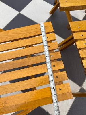 Set of 4 foldable Chairs