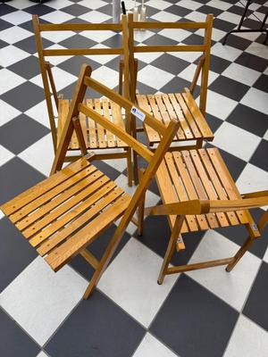 Set of 4 foldable Chairs
