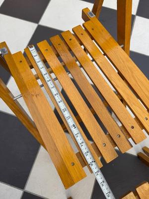 Set of 4 foldable Chairs