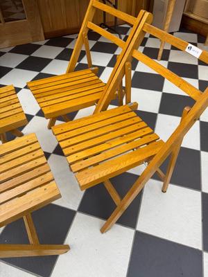 Set of 4 foldable Chairs