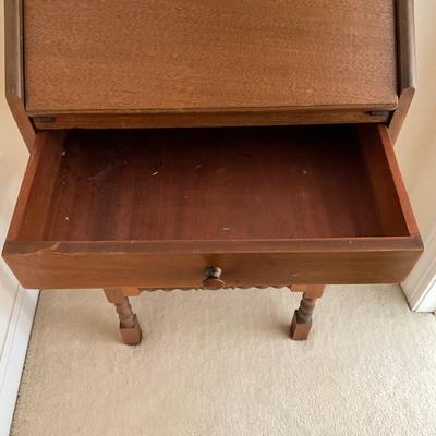 UBR1229 Antique William & Mary Style Slant Front Desk
