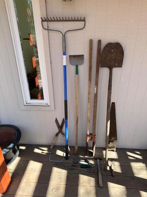 YARD TOOLS