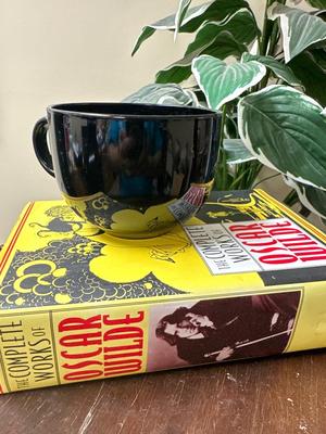 The complete works of Oscar wild and large mug