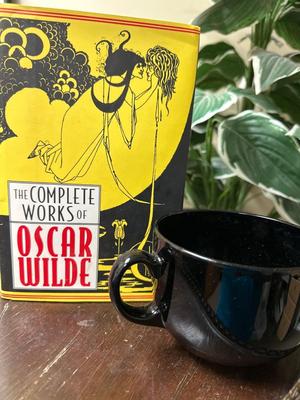 The complete works of Oscar wild and large mug