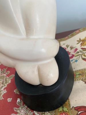 Vintage The Cat Sculpture Signed "Lo Li Ching" Art Nouveau Vanilla Creme Cast In Foundry Stone 13.5" Tall