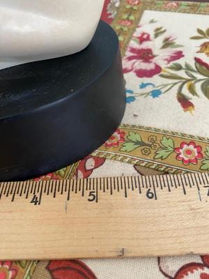 Vintage The Cat Sculpture Signed "Lo Li Ching" Art Nouveau Vanilla Creme Cast In Foundry Stone 13.5" Tall