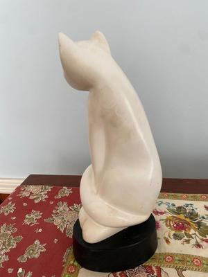 Vintage The Cat Sculpture Signed "Lo Li Ching" Art Nouveau Vanilla Creme Cast In Foundry Stone 13.5" Tall