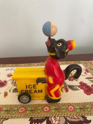 MARX ICE CREAM PEDDLER ACROBAT MONKEY FRICTION TOY