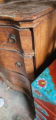 Antique Chest of Drawers