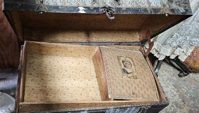 Antique Victorian Oak Banded Embossed Leather Dome Top Steamer Trunk trunk