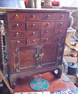 Antique Korean 16 Drawer Apothecary Herbal Medicine Chest!