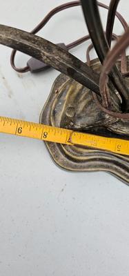 Dale Tiffany Style Table Lamp tulip Glass and Dragon Fly Accent 1980s