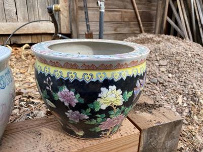 DECORATIVE CERAMIC POTS