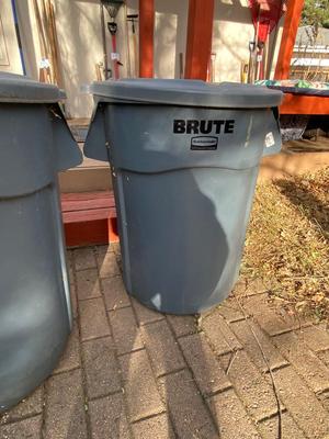 3-44 GALLON BRUTE RUBBERMAID TRASH CANS