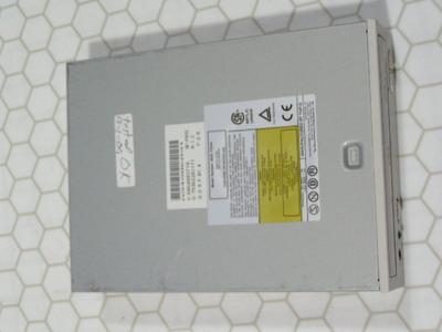 48X generic CD drive, read/write. From a working computer. Tested OK.