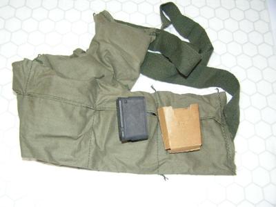(lot 1of8) M1 Garand en bloc clips (empty) w/paper nose guards