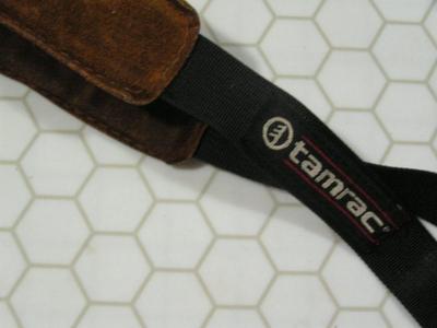 TAMRAC camera strap with suede leather.