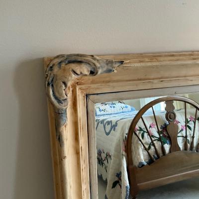 UBL1245 Vintage White Mirror with White Painted Bench