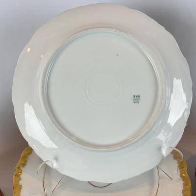 D1284 Large Set of 117pcs of White and Gold Haviland Limoges China