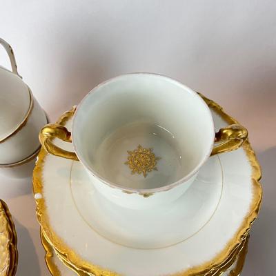 D1284 Large Set of 117pcs of White and Gold Haviland Limoges China