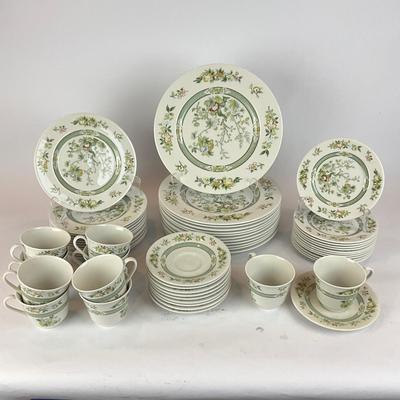 D1285 Royal Doulton 56pc Set of "Tonkin" China