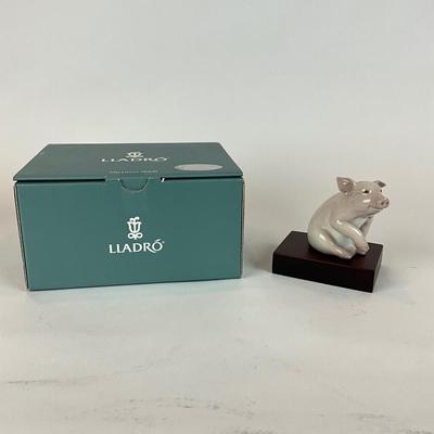 D1293 Lladro Lucky Piglet Figurine with base