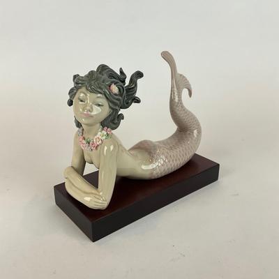 D1295 Lladro "Mirage" Mermaid Figurine