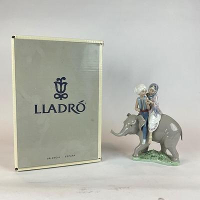 D1297 Lladro Porcelain "Hindu Children Riding Elephant" Figurine