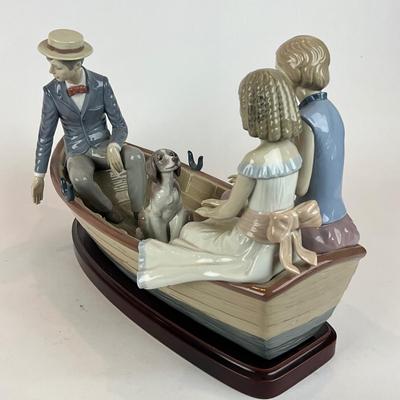 L1300 Lladro Porcelain Figurine "Love Boat" Signed and Numbered