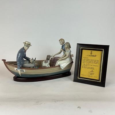 L1300 Lladro Porcelain Figurine "Love Boat" Signed and Numbered