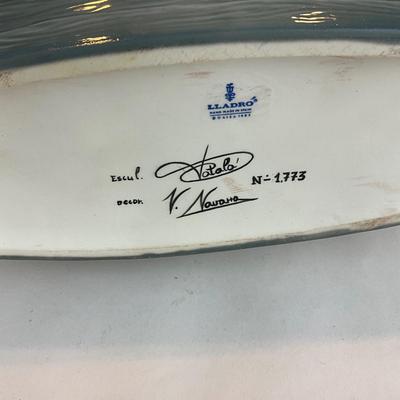 L1300 Lladro Porcelain Figurine "Love Boat" Signed and Numbered