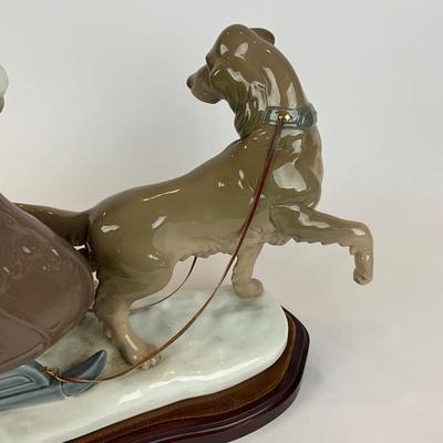 L1301 Lladro "Sleigh Ride" Figurine