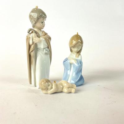 L1311 Lladro Mini Sagrada Familia Christmas Ornament Set