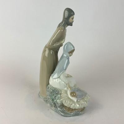 L1316 Lladro NAO Blessed Family "Joseph & Mary with Baby"