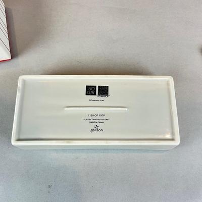 L1323 Decorative Porcelain Frank Lloyd Wright 150th Anniversary Limited Edition Box 1139/1500