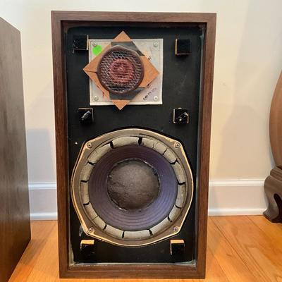 L1361 Vintage Pair of Advent Speakers