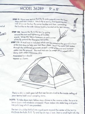 SwissGear Quality family size self supporting tent. Label says it's 9'x8'.