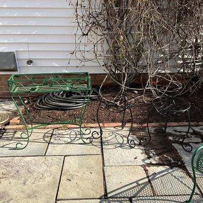 U1365 Vintage Green Wrought Iron Plant Stand with Two Metal round Plant Stands