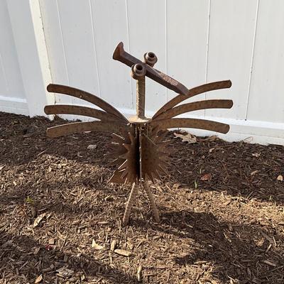 U1370 Artisan Made Folk Art Bird
