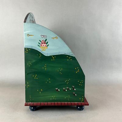 K1379 Primitive Folk Art Style Hand painted Desk Organizer