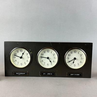 K1380 World Clock with Bookends and Office Decor