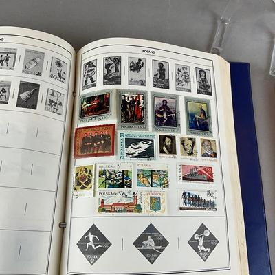 L1397 Lot of Stamp collecting Books