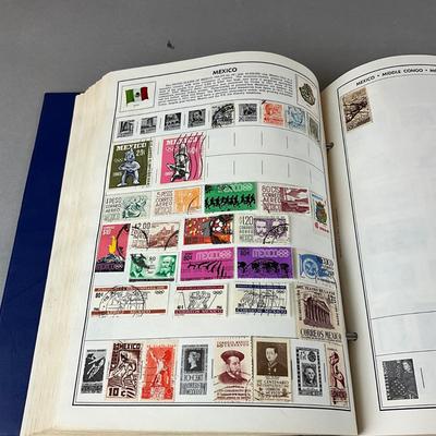 L1397 Lot of Stamp collecting Books