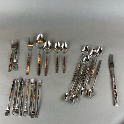 K1398 Set of Mid Century Rogers Stainless Flatware 1881