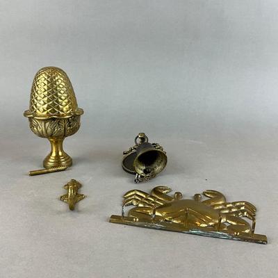 K1401 Large Brass Acorn Finial with Brass Crab Key Hook, Bell