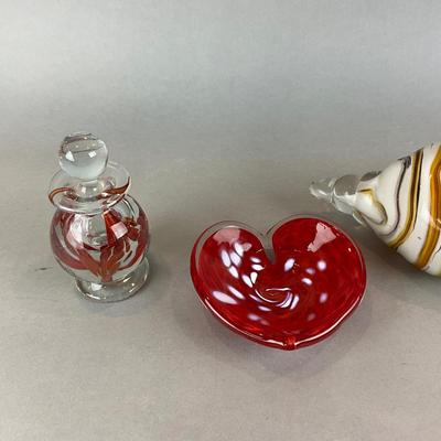 K1405 Murano Glass Shell with Glass Bottle and Heart Dish