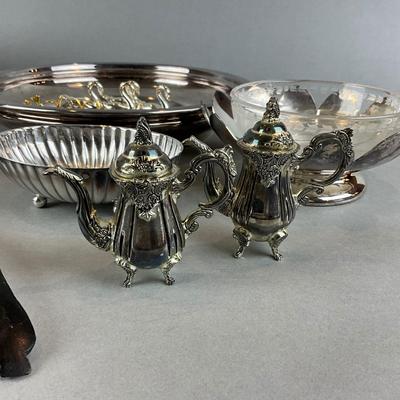 D1419 Large Lot of Silverplate Bowls and Salad Set